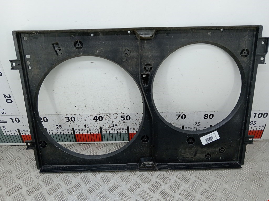 Диффузор (кожух) вентилятора VOLKSWAGEN Golf IV 1997-2003