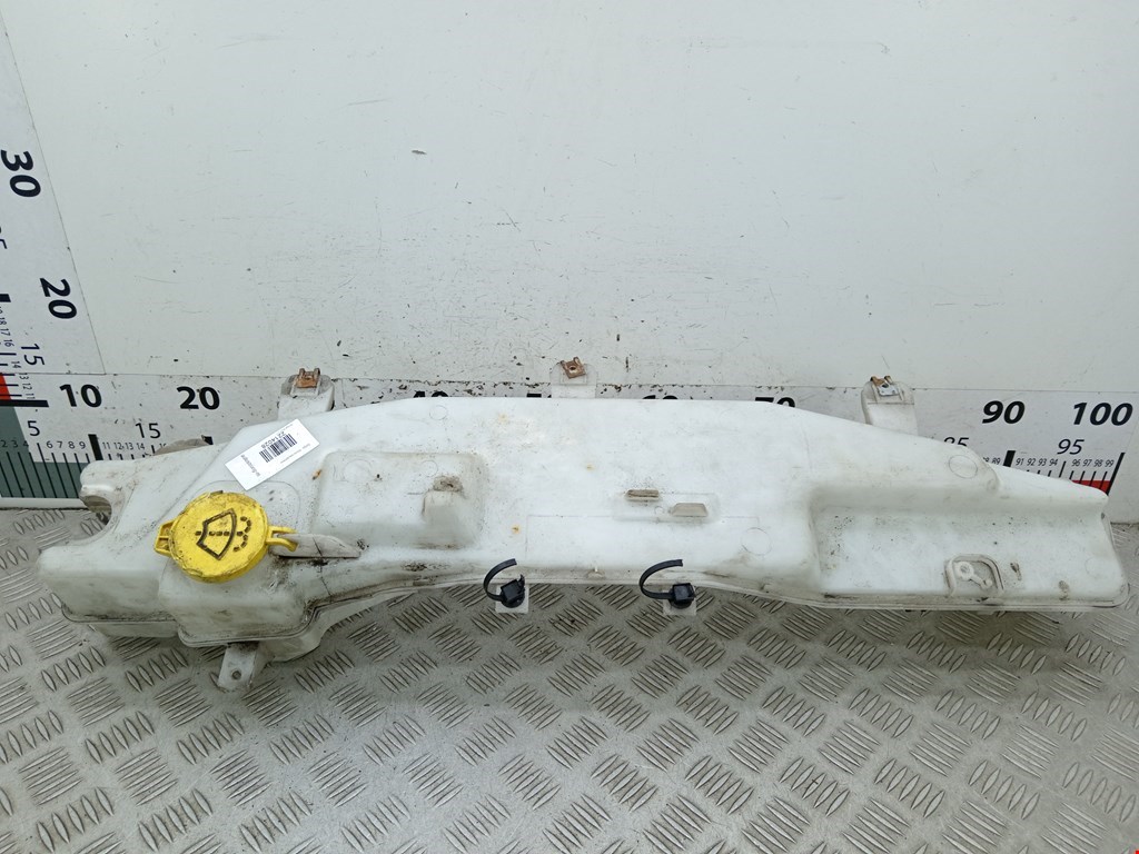 Бачок омывателя DODGE Nitro 2006-2011