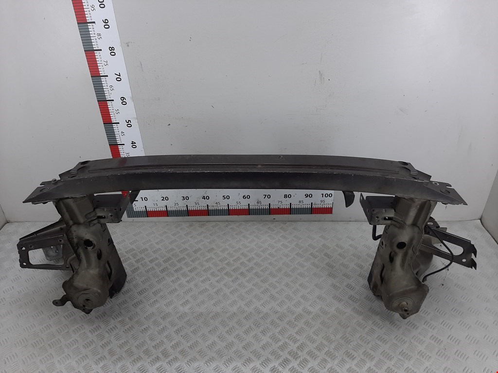 Усилитель переднего бампера (передний) VOLVO XC90 2002-2014