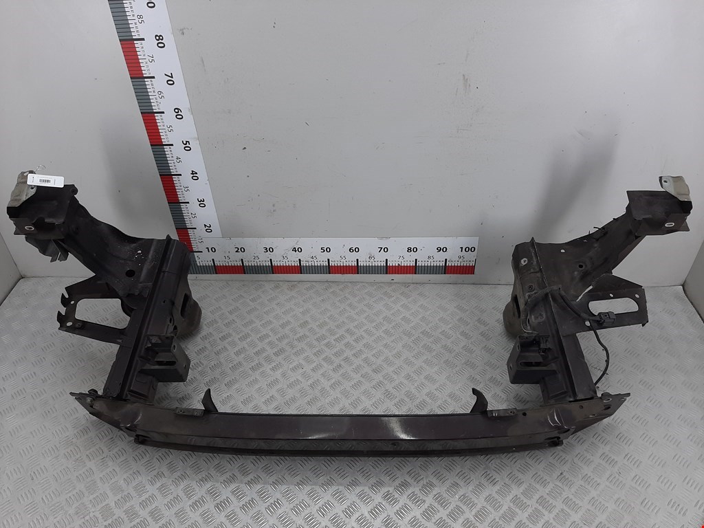 Усилитель переднего бампера (передний) VOLVO XC90 2002-2014