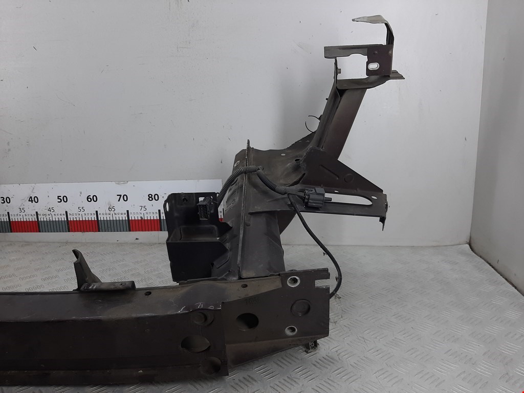 Усилитель переднего бампера (передний) VOLVO XC90 2002-2014