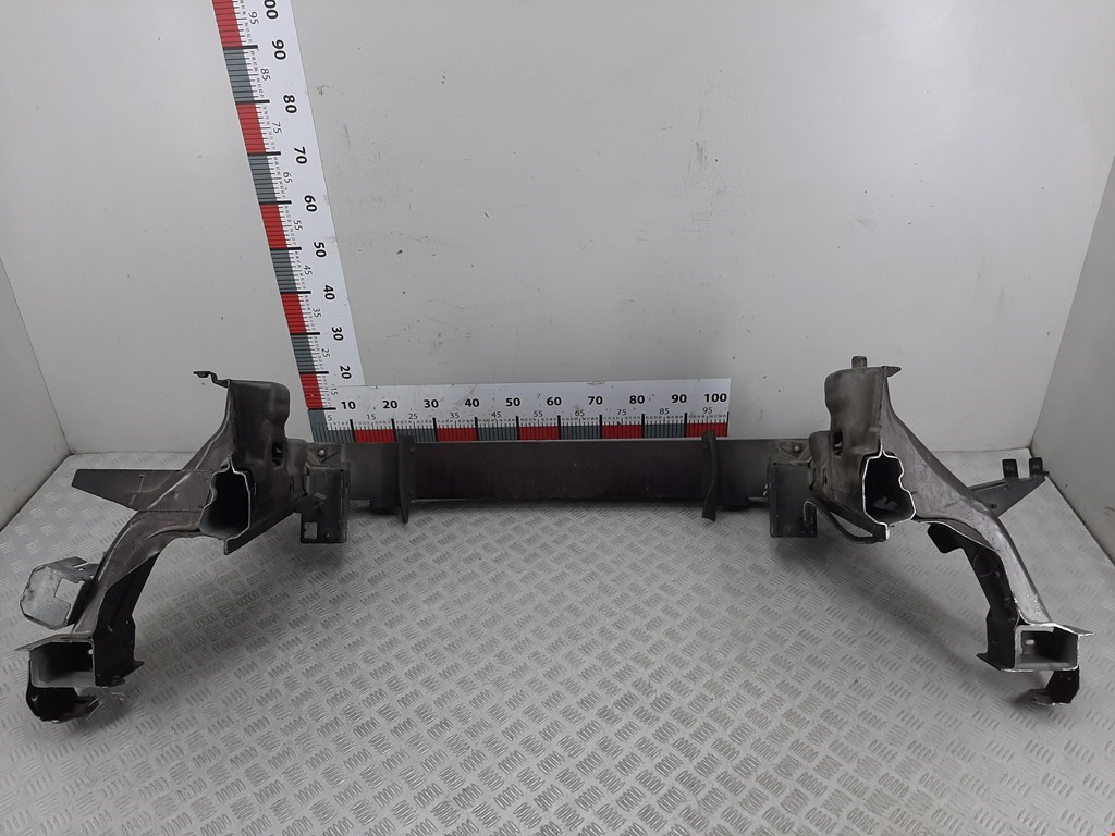 Усилитель переднего бампера (передний) VOLVO XC90 2002-2014