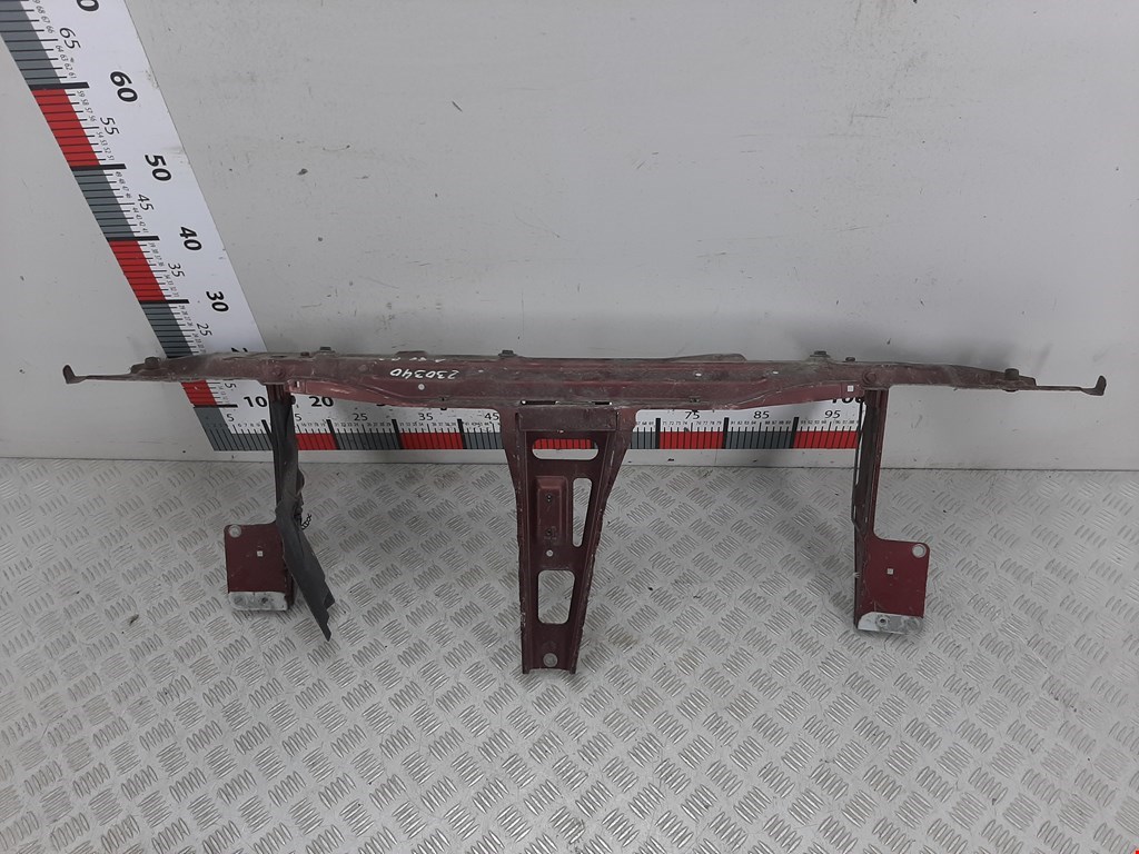 Панель передняя (передняя монтажная панель рамка передняя телевизор) Audi 80 B3 (1986-1992)