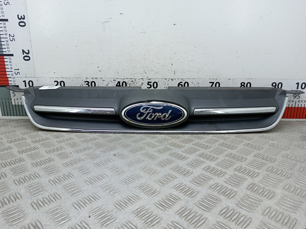 Решетка радиатора FORD C-MAX 2010-2019