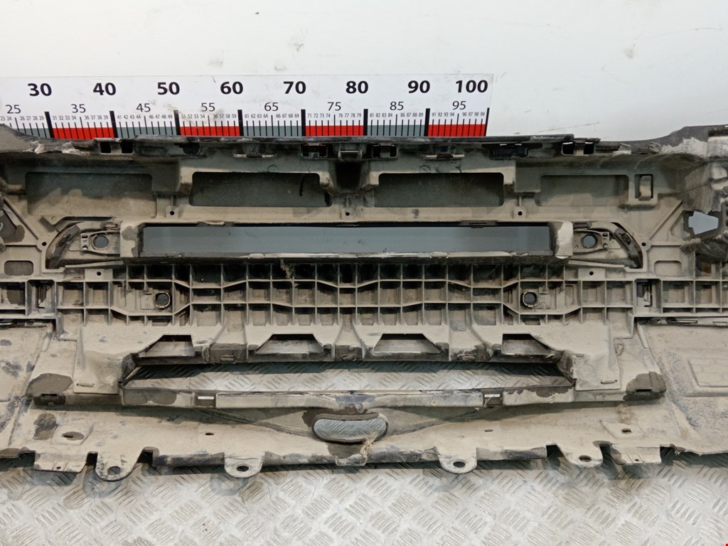 Бампер передний LAND ROVER Discovery IV 2009-2016