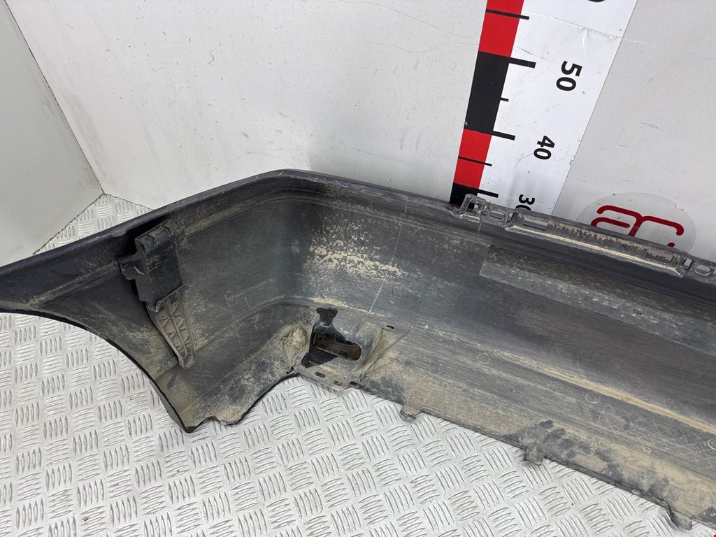 Бампер задний VOLKSWAGEN Golf III 1991-1997