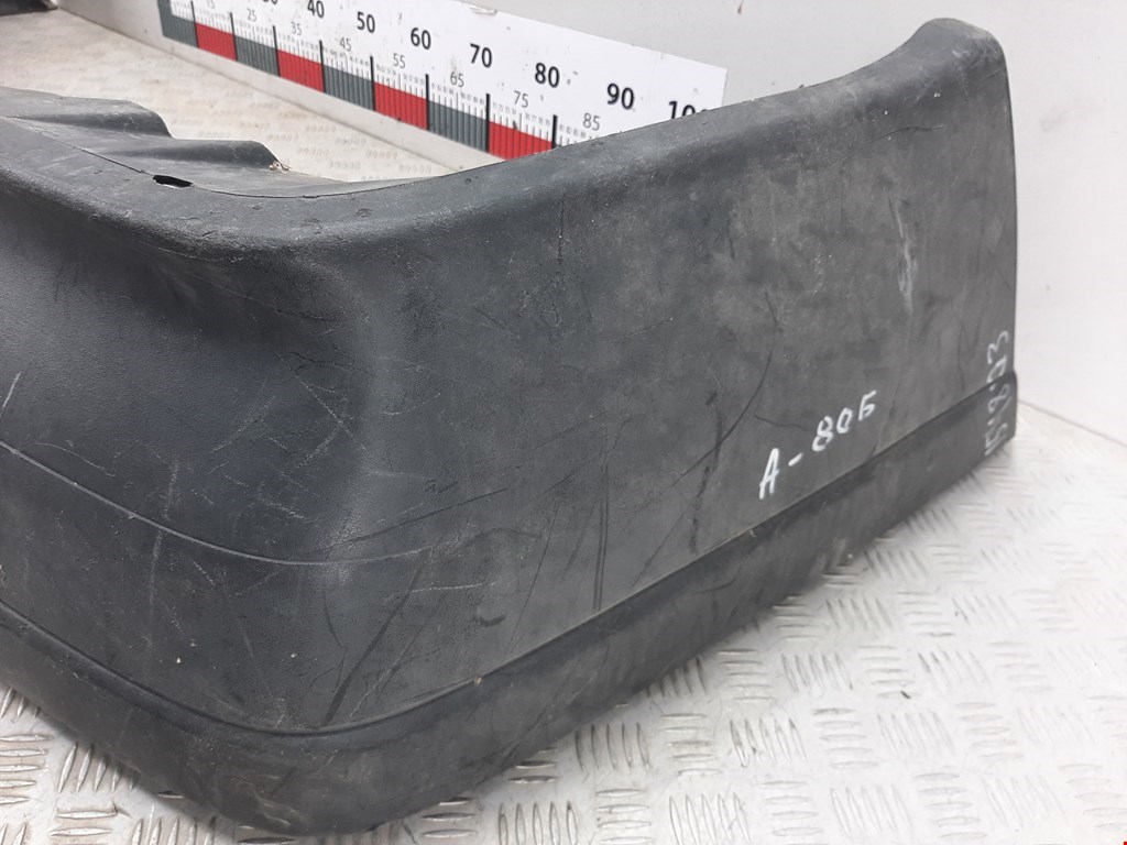 Бампер задний AUDI 80 B3 1986-1991