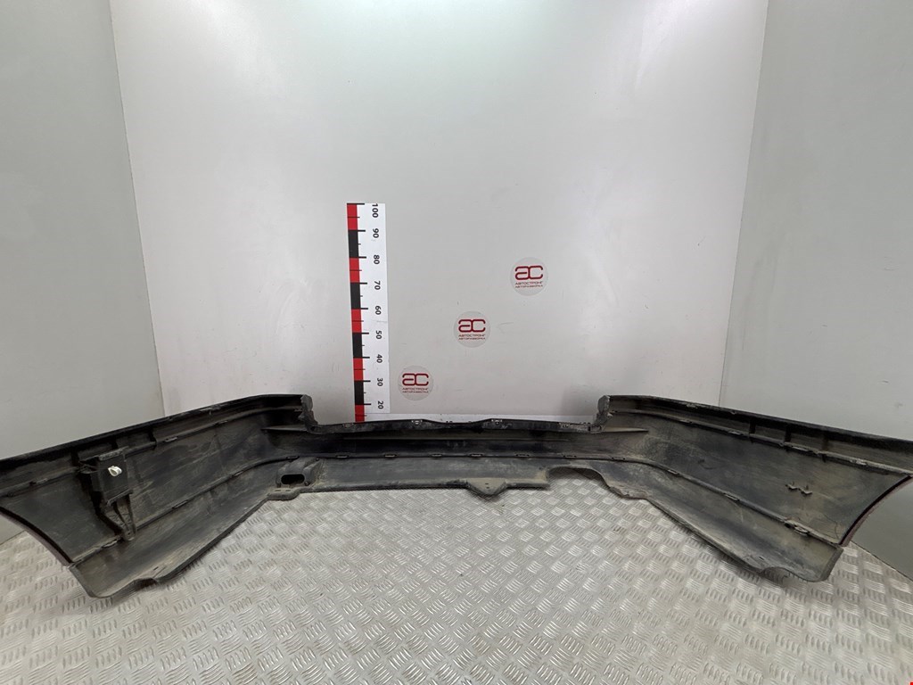 Бампер задний VOLKSWAGEN Golf III 1991-1997