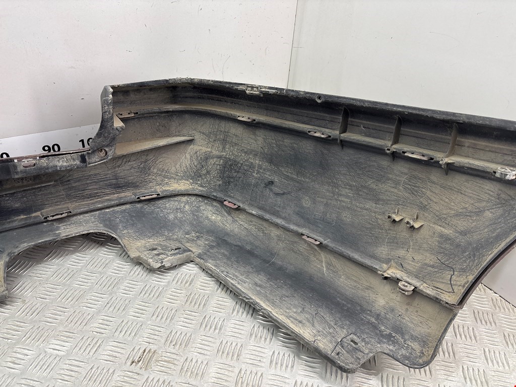 Бампер задний VOLKSWAGEN Golf III 1991-1997