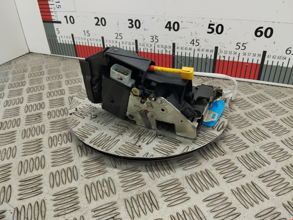 Замок двери передней левой BMW 5er 5 серия E39 1995-2004