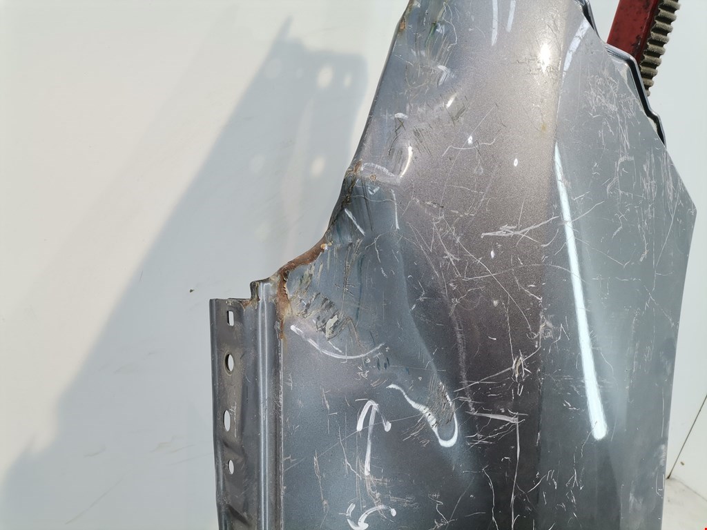 Крыло переднее правое LEXUS LX 570 2007-н.в.