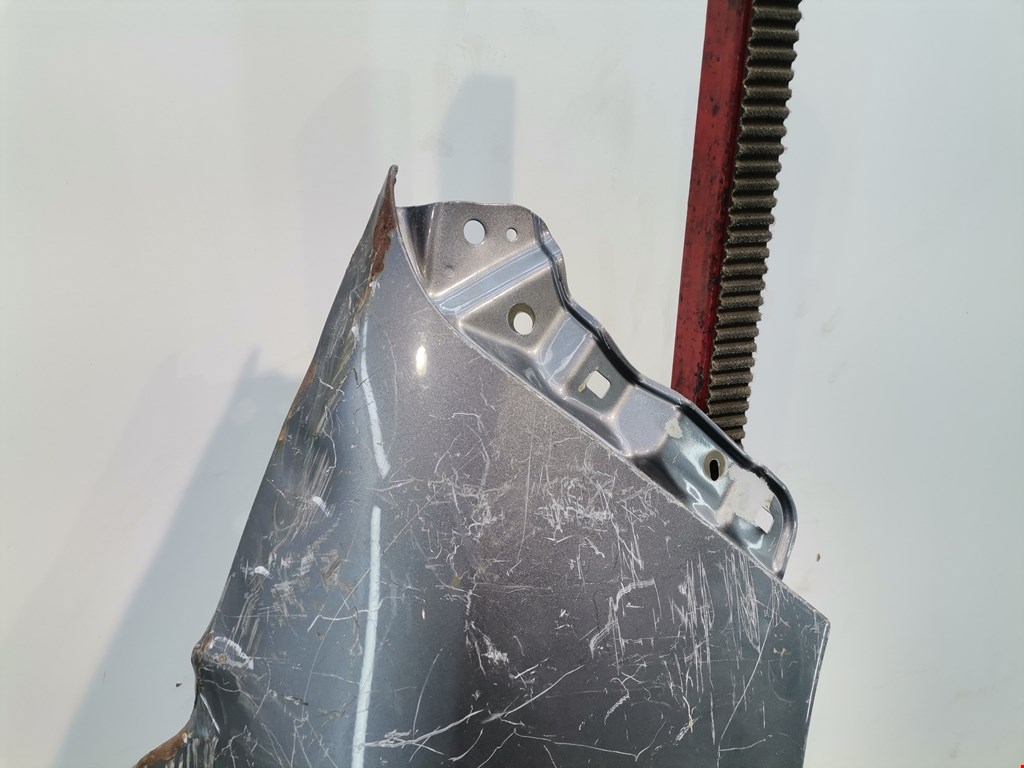 Крыло переднее правое LEXUS LX 570 2007-н.в.