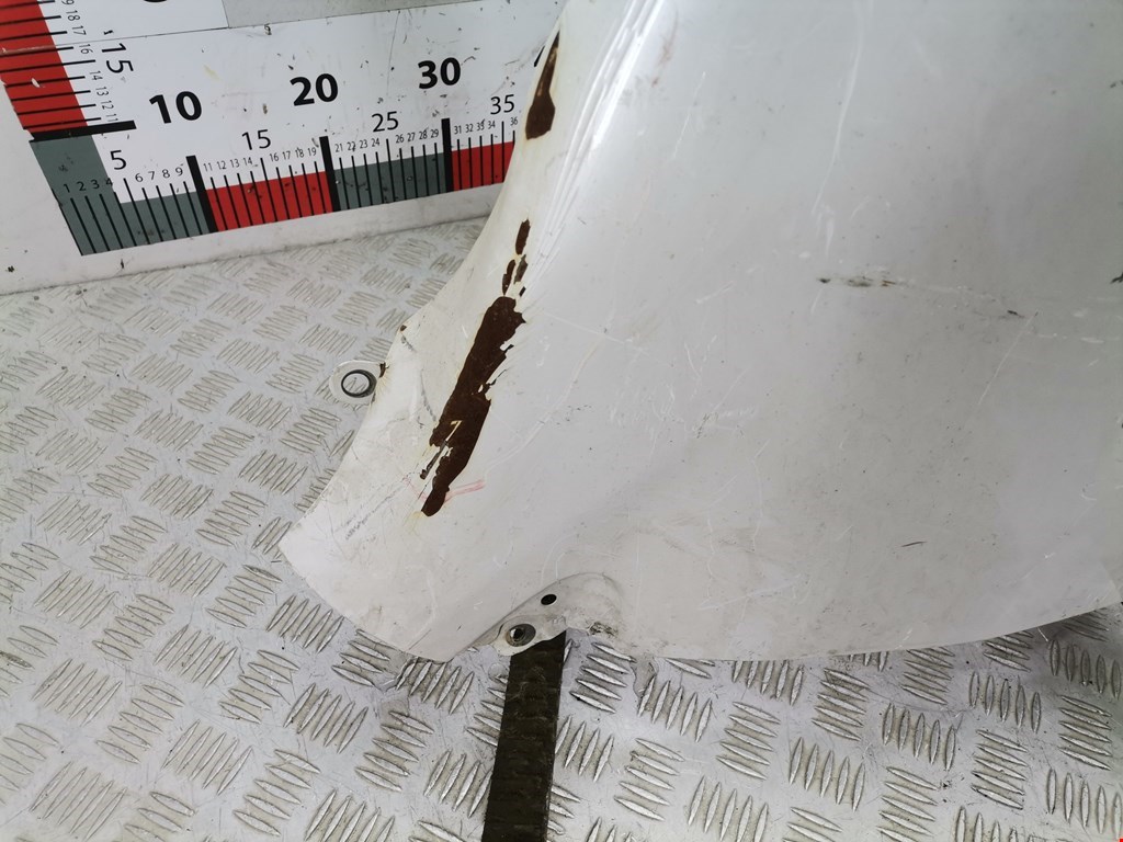 Крыло переднее правое LEXUS LX 570 2007-н.в.