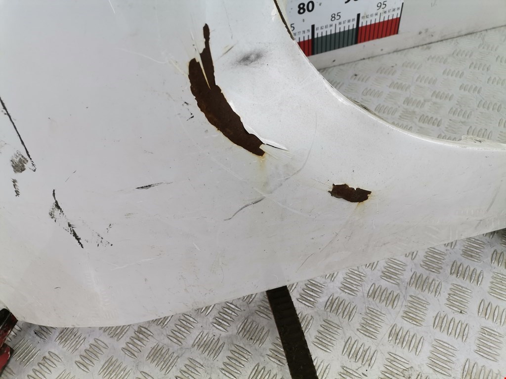 Крыло переднее правое LEXUS LX 570 2007-н.в.