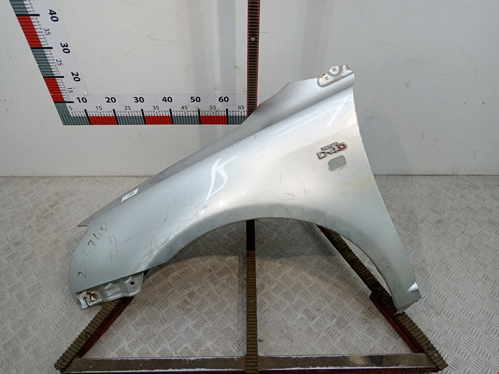 Крыло переднее левое TOYOTA Avensis 2003-2008