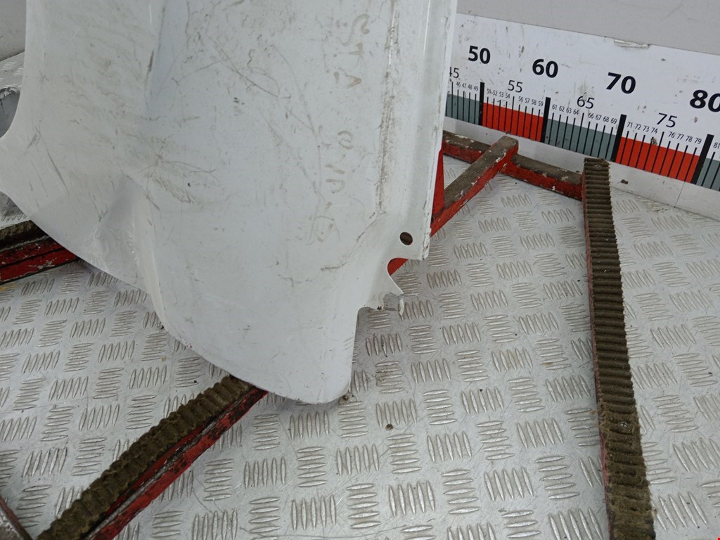 Крыло переднее левое FORD Fiesta 2008-2012