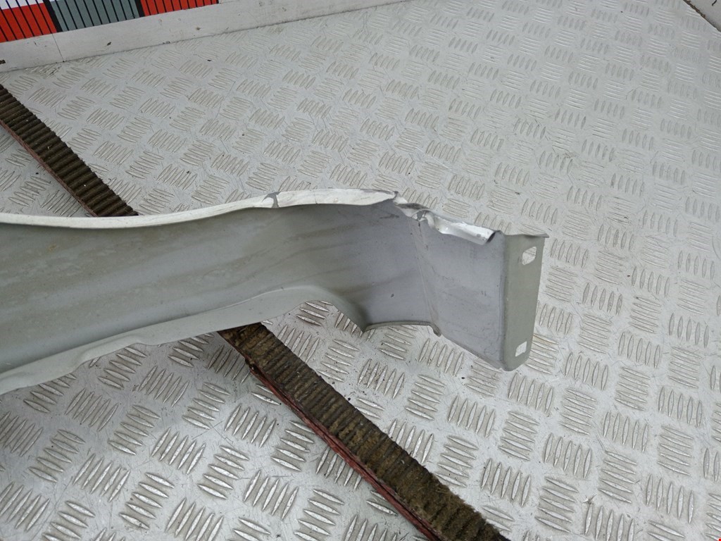 Крыло переднее левое FORD Fiesta 2008-2012