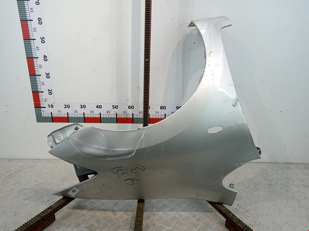 Крыло переднее правое TOYOTA Auris E150 2006-2012