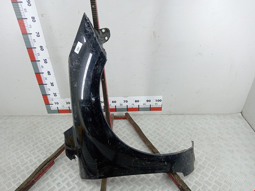 Крыло переднее правое FORD Focus II 2005-2011