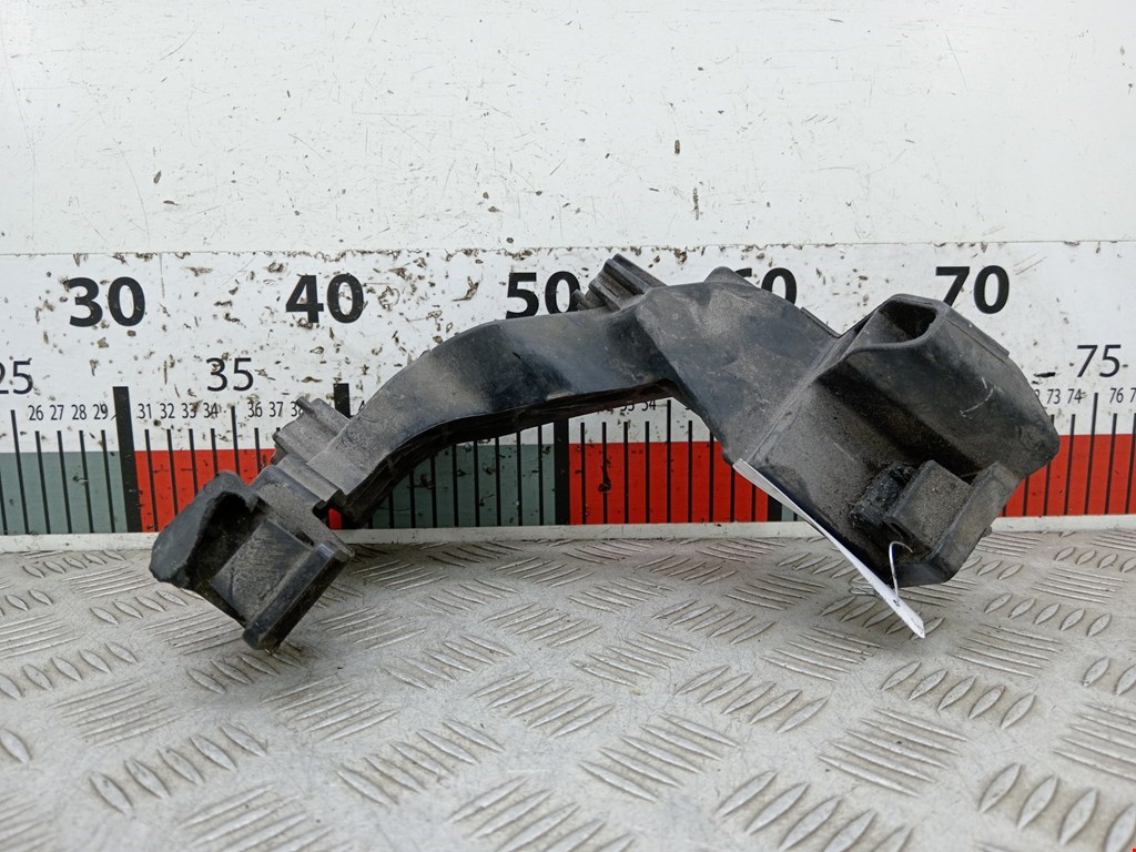 Кронштейн фары правый KIA Cee'd II 2012-2018