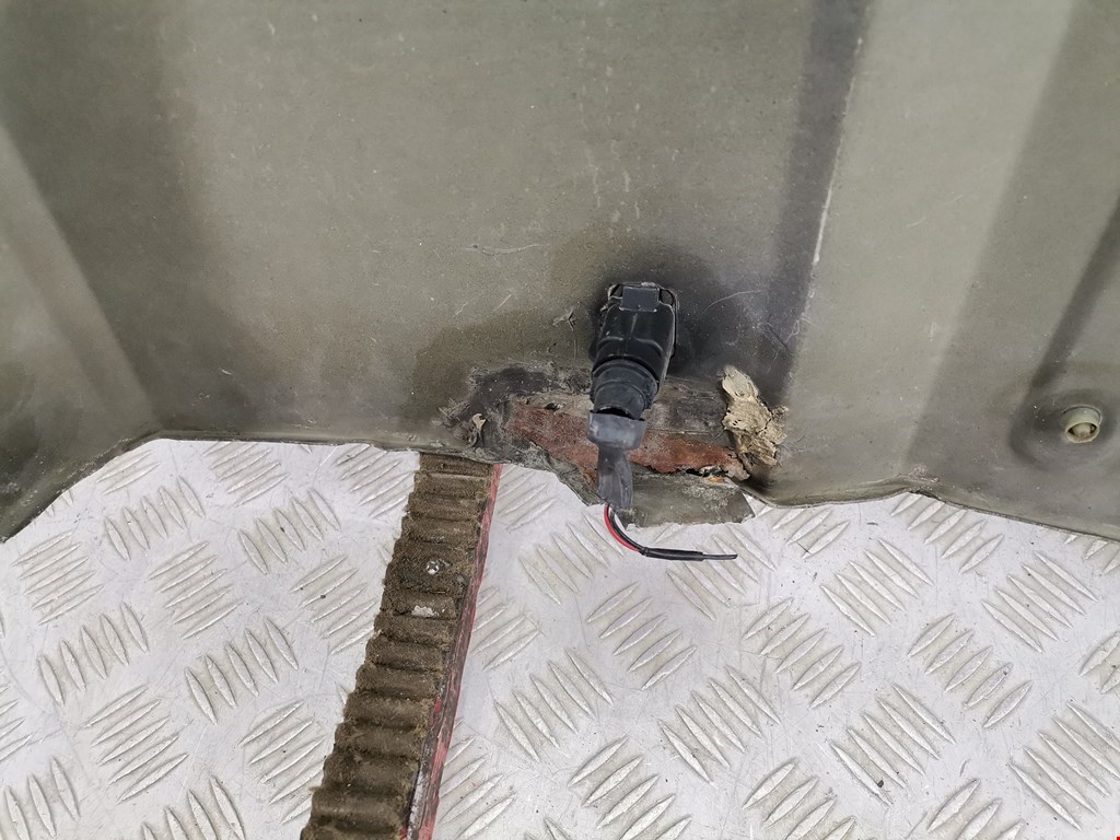 Крыло переднее левое LAND ROVER Range Rover 1994-2002