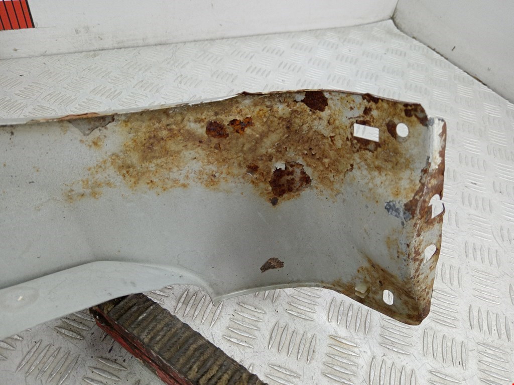 Крыло переднее левое FORD Focus II 2005-2011