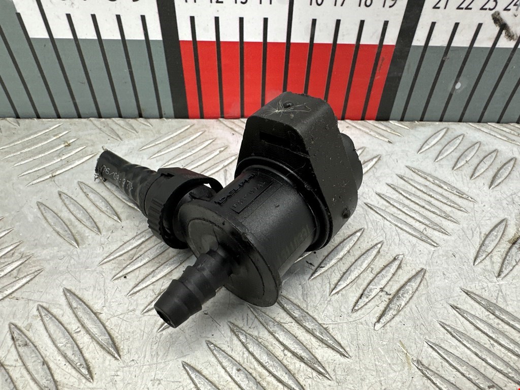 Клапан вентиляции топливного бака OPEL Astra H/Family 2004-2015