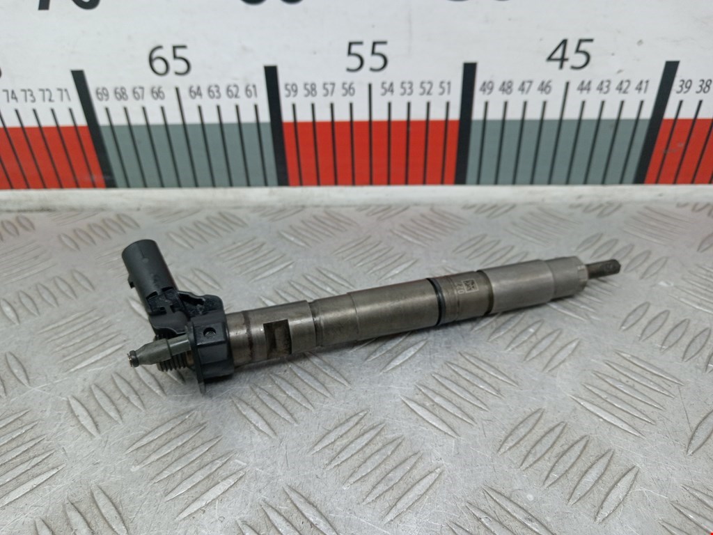 Форсунка дизельная электрическая VOLKSWAGEN Passat B6 2005-2011