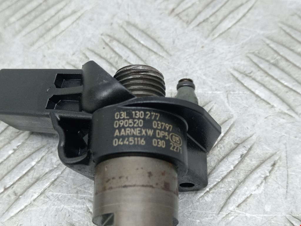 Форсунка дизельная электрическая VOLKSWAGEN Passat B6 2005-2011