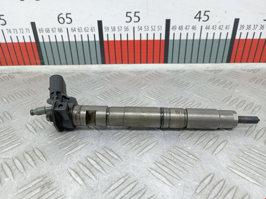 Форсунка дизельная электрическая VOLKSWAGEN Passat B6 2005-2011