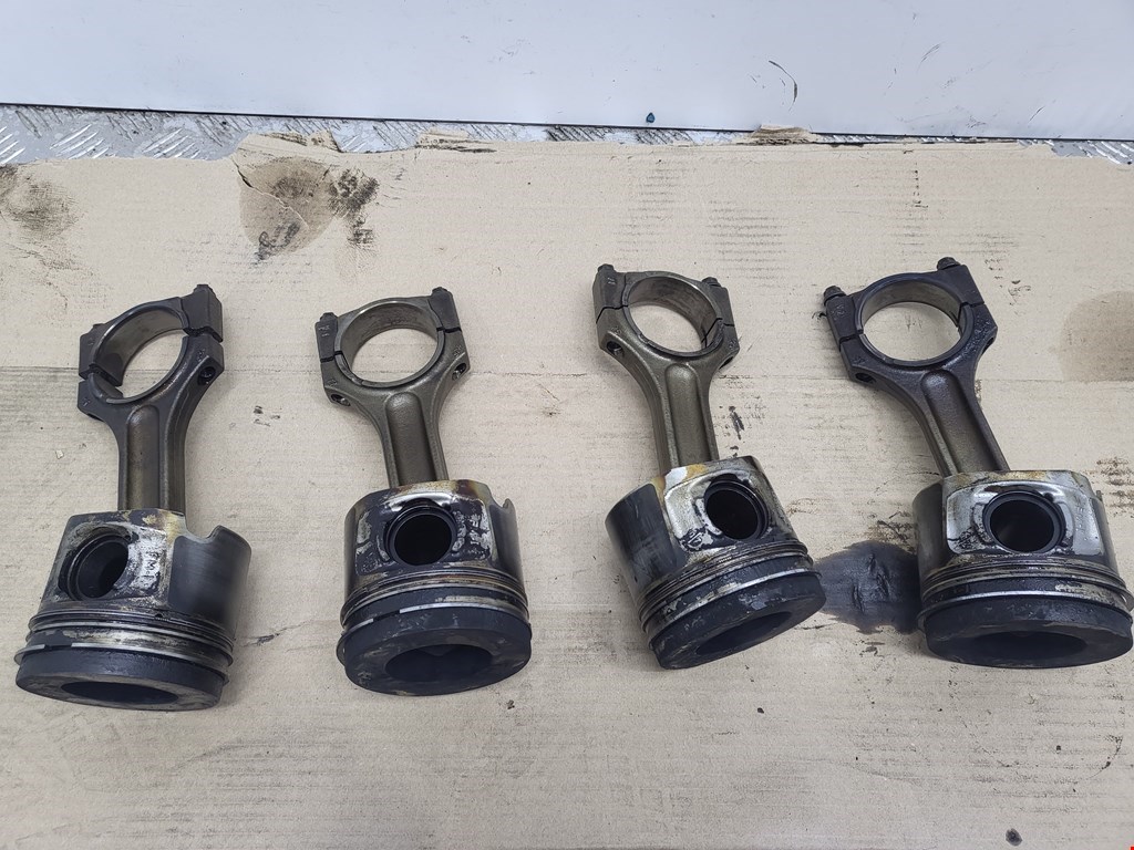 Поршень BMW 5er 5 серия E60/E61 2003-2010