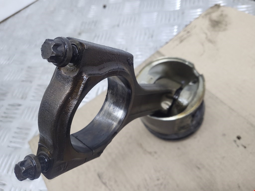 Поршень BMW 5er 5 серия E60/E61 2003-2010