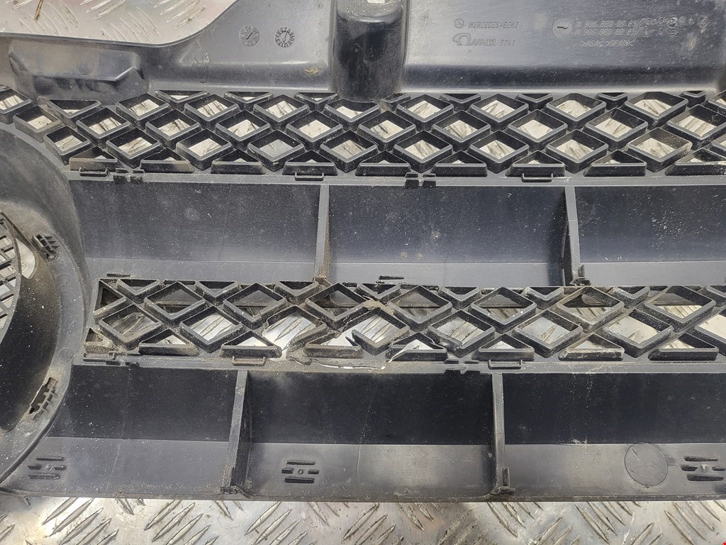 Решетка радиатора MERCEDES-BENZ Sprinter 906 2006-2018