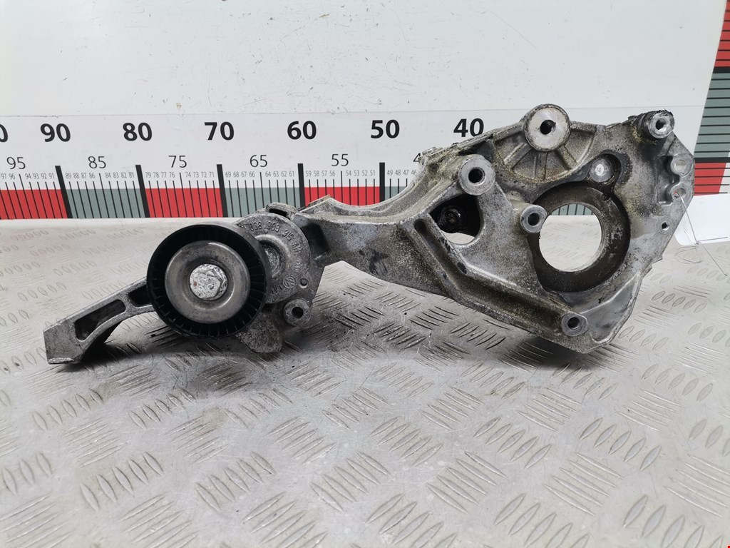 Кронштейн генератора Volkswagen Passat 6 (2005-2010)