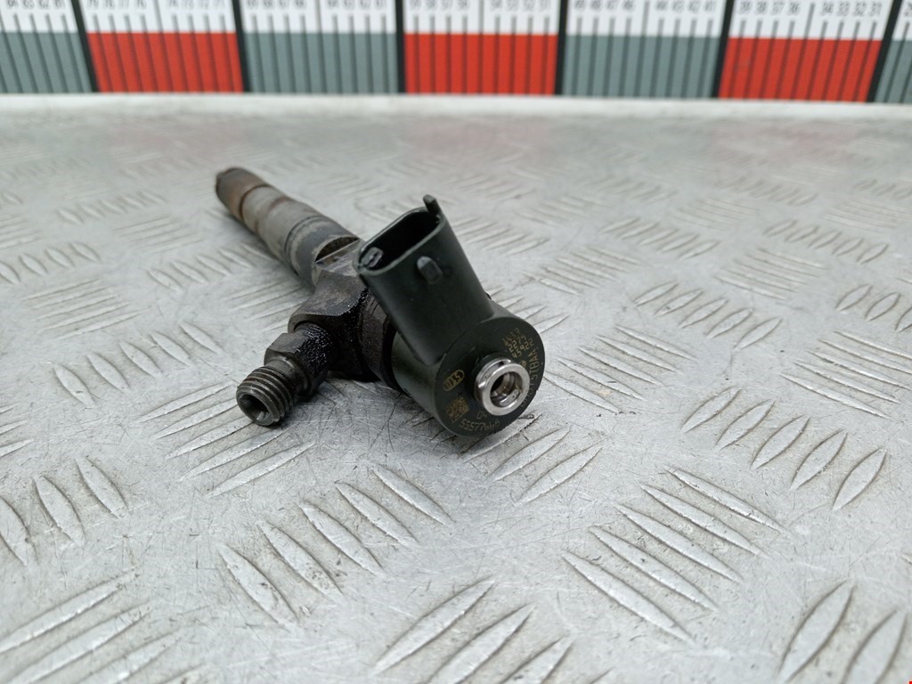 Форсунка дизельная электрическая OPEL Insignia 2008-2017