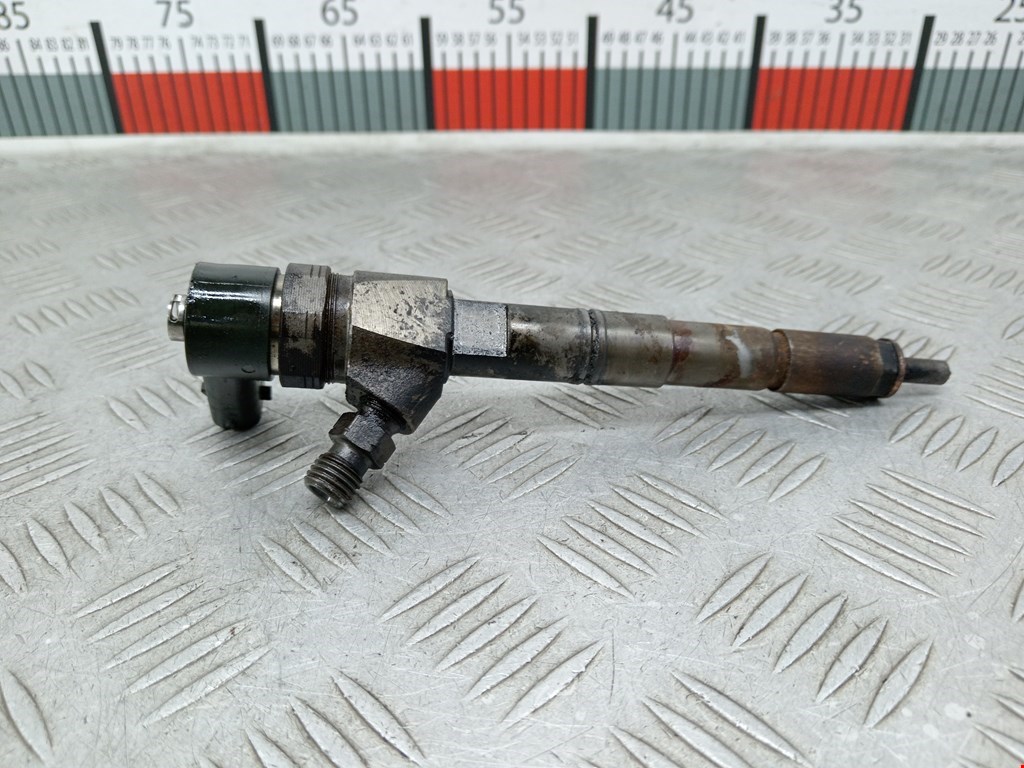 Форсунка дизельная электрическая OPEL Insignia 2008-2017