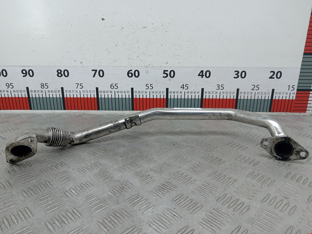 Трубка системы рециркуляции EGR Audi A4 B7 (2004-2009)