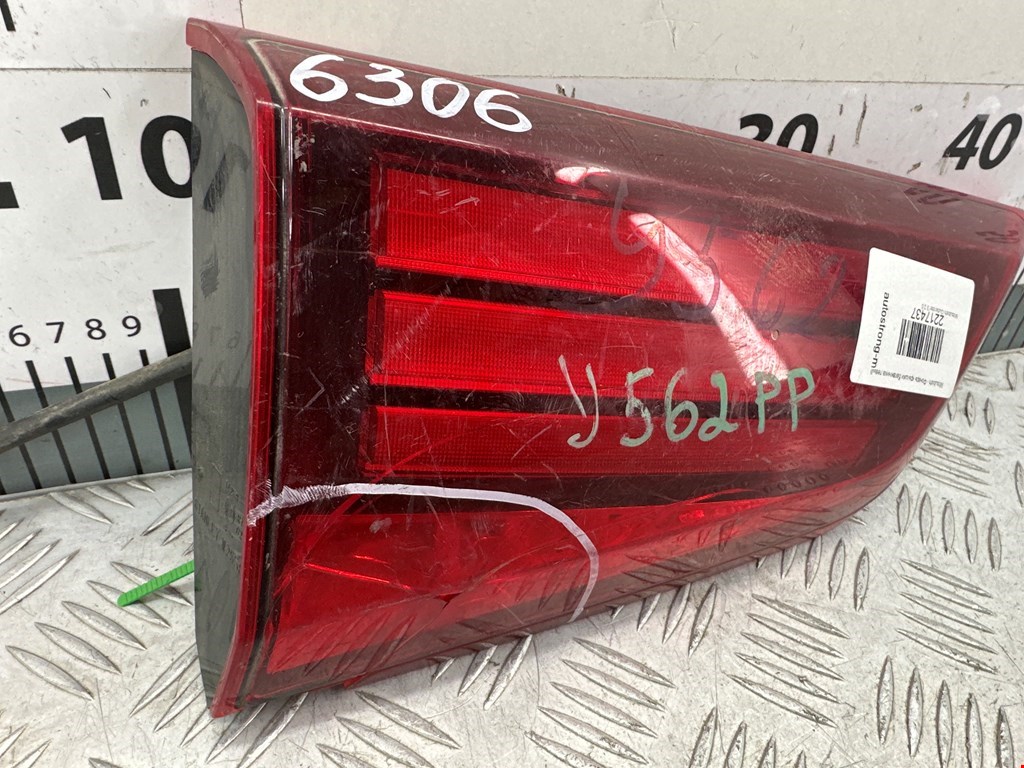 Фонарь задний внутренний левый MITSUBISHI Outlander GF0W 2012-н.в.