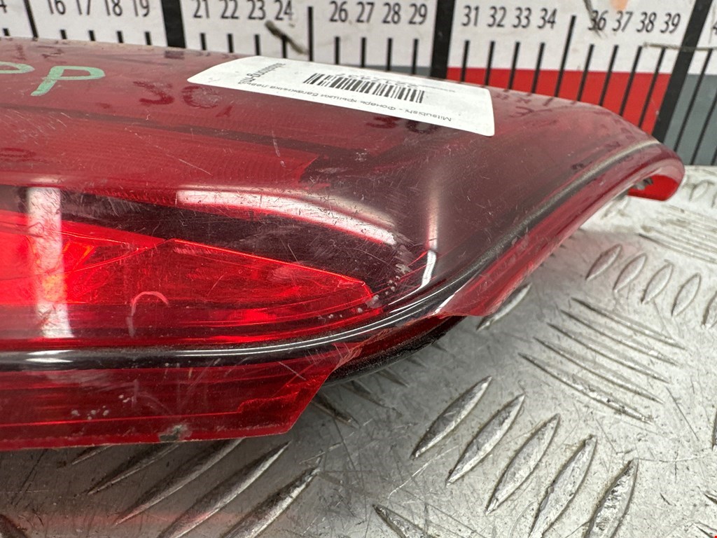 Фонарь задний внутренний левый MITSUBISHI Outlander GF0W 2012-н.в.