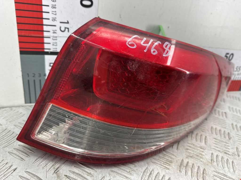Фонарь задний правый KIA Rio III 2011-2017