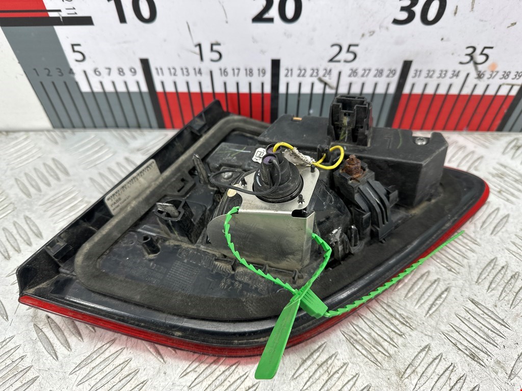 Фонарь задний внутренний левый MERCEDES-BENZ M-Class W166 ML 2011-2015