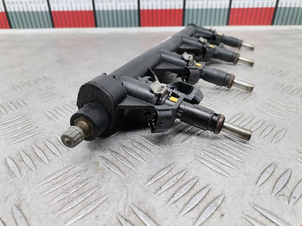 Форсунка дизельная электрическая CITROEN DS3 2009-2015