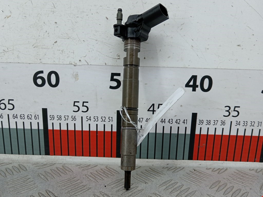 Форсунка дизельная электрическая VOLKSWAGEN Passat B6 2005-2011