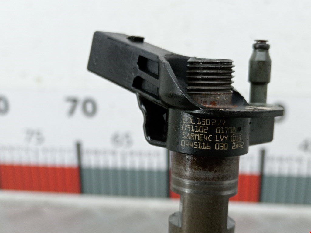 Форсунка дизельная электрическая VOLKSWAGEN Passat B6 2005-2011