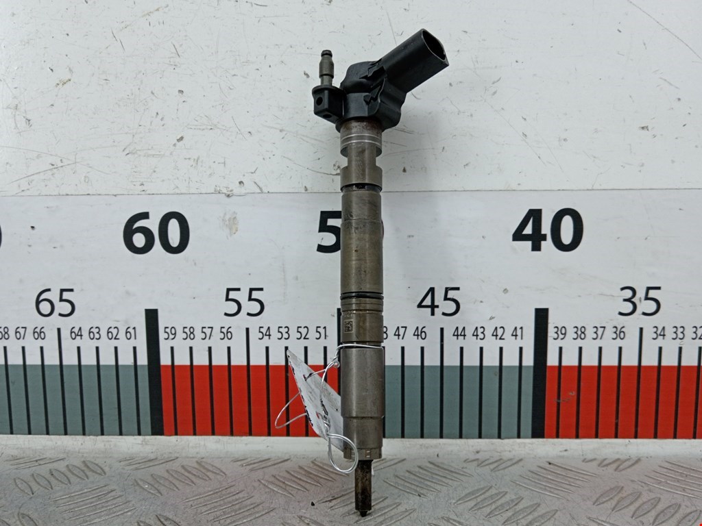 Форсунка дизельная электрическая VOLKSWAGEN Passat B6 2005-2011