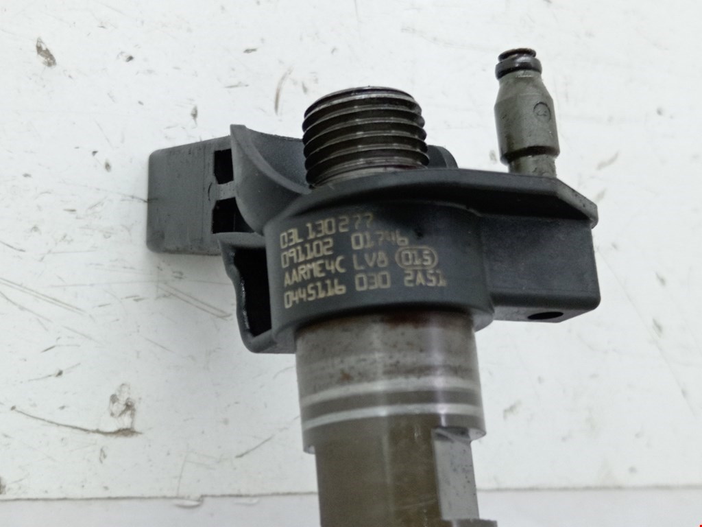 Форсунка дизельная электрическая VOLKSWAGEN Passat B6 2005-2011