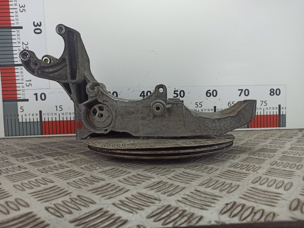 Кронштейн генератора RENAULT Espace 2003-2014