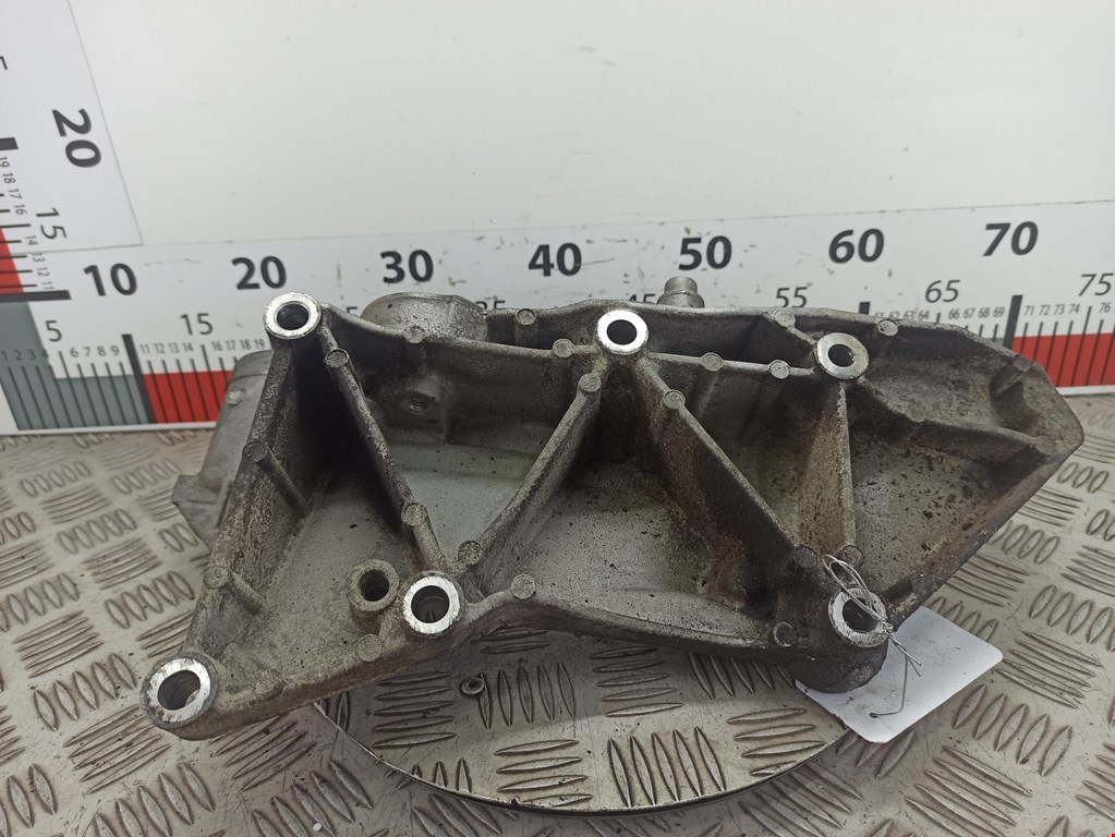 Кронштейн генератора RENAULT Espace 2003-2014
