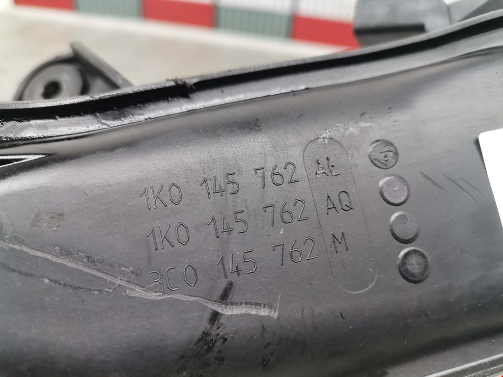 Патрубок интеркулера VOLKSWAGEN Golf V 2003-2009