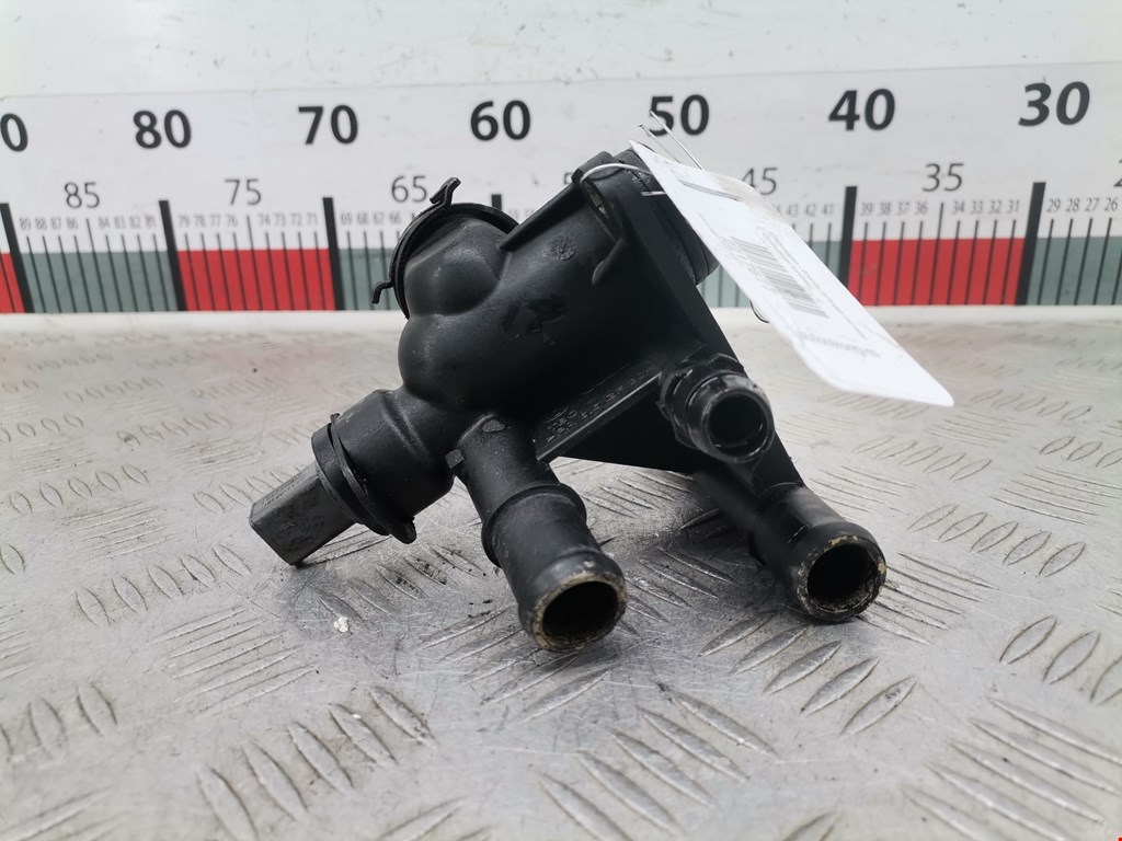 Тройник системы охлаждения VOLKSWAGEN Golf V 2003-2009